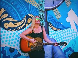Kate Barnett - Singer Guitarist - Austin, TX - Hero Gallery 1