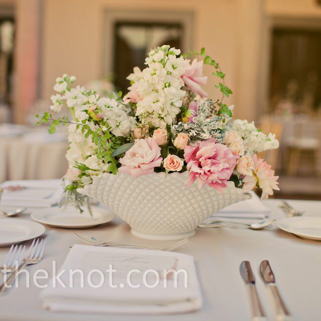 White and Pink Centerpieces