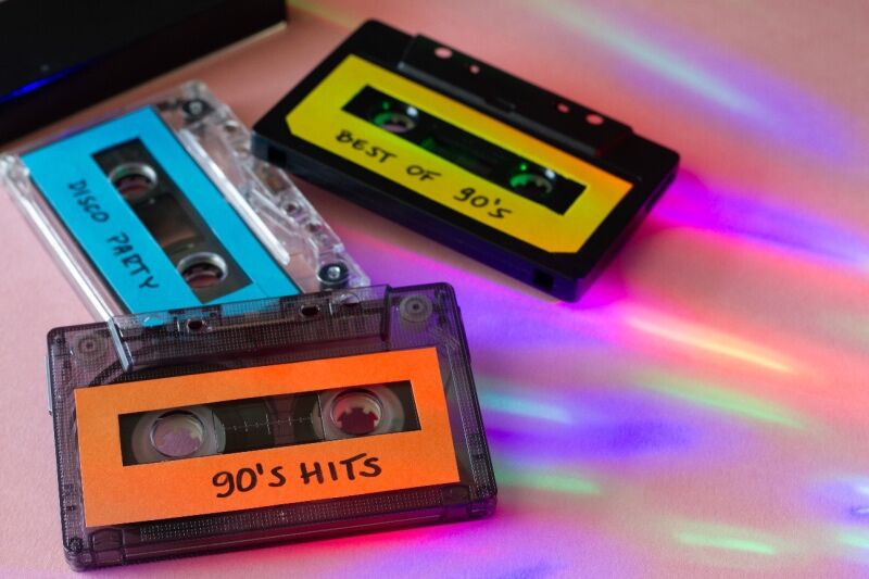 Friends themed party ideas - 90s music