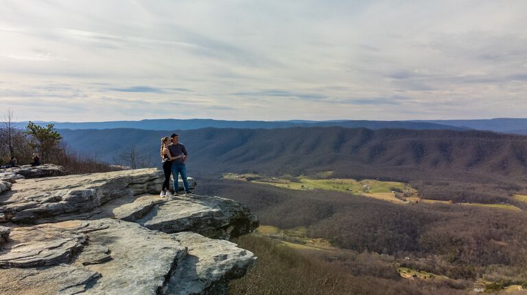 Raeleigh visited Andrew at Liberty again and we went on a beautiful hike in the Blue Ridge Mountains.