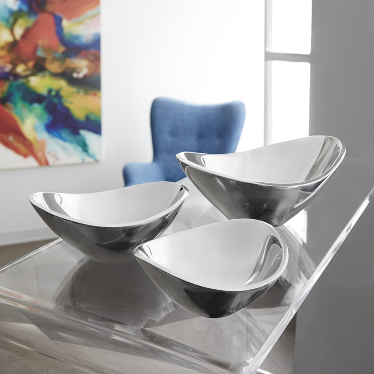 Elegant Serving Bowl