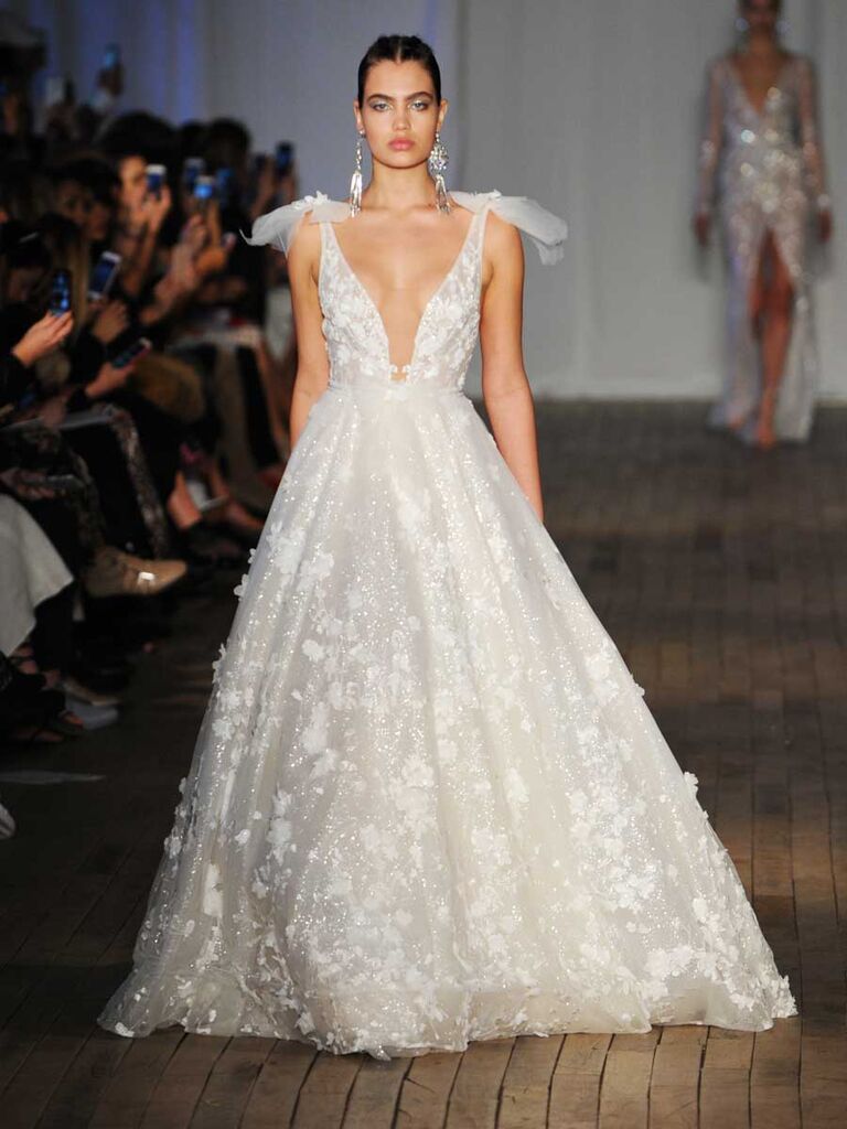 Berta Spring/Summer 2019 Collection: Bridal Fashion Week Photos