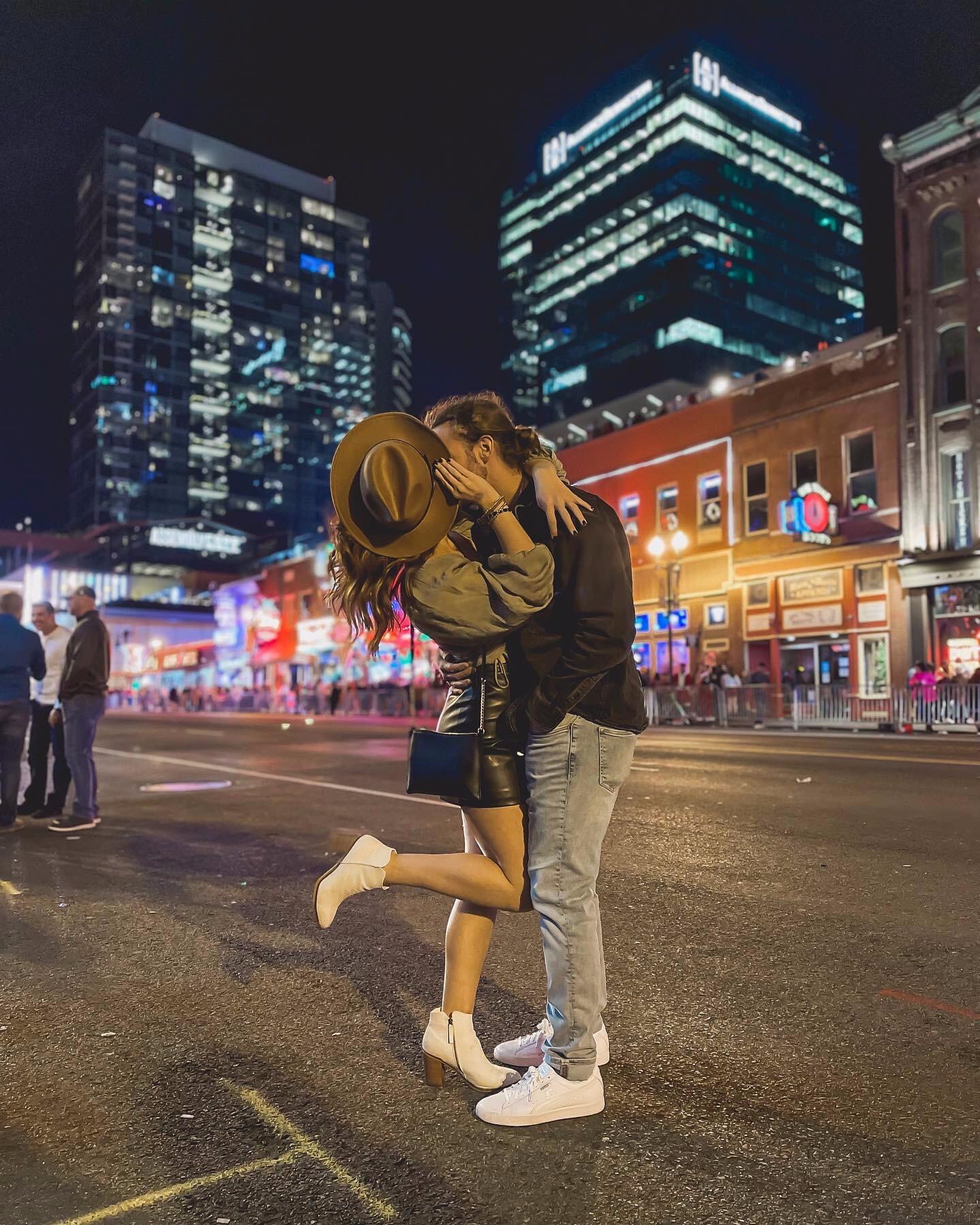 "I love you" Nashville, TN
