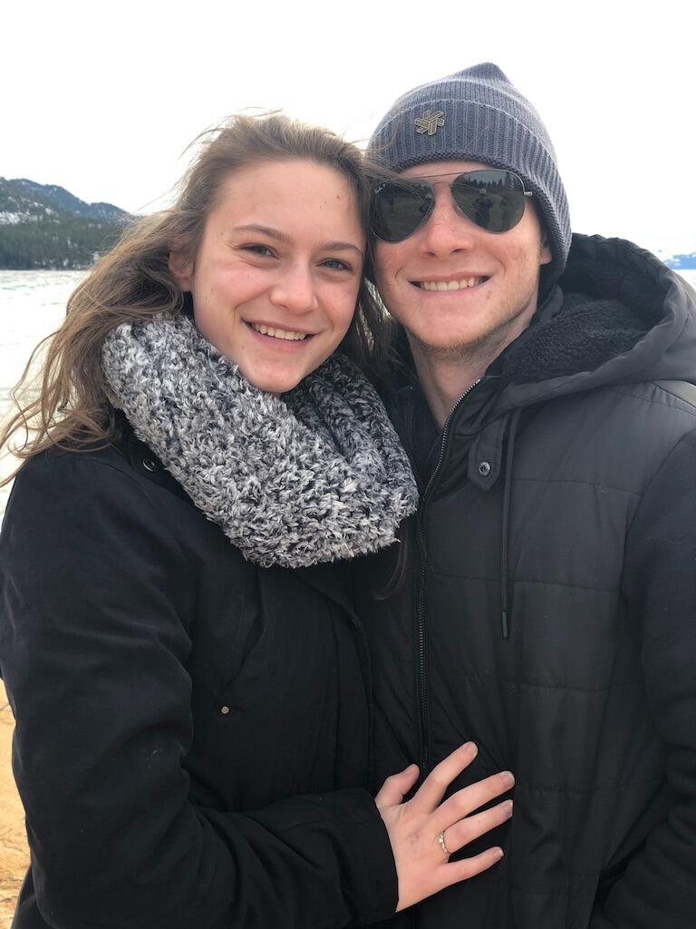 Olivia and Brandon travel to Lake Tahoe together with Brandon's family for a fantastic Christmas vacation! The couple still dreams of going back to this day.