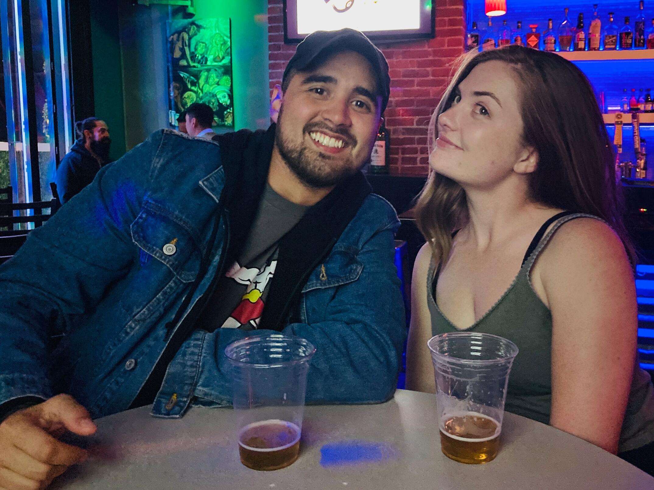 One of many stops on our first date. Something told us to slow down and capture the moment. // Una de las muchas paradas en nuestra primera cita. Algo nos dijo que nos relajáramos y capturáramos el momento.