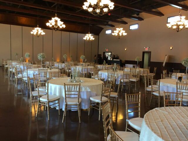 Bella Sala Event Center - Tiffin, IA