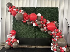 Upscale Balloon Designs - Balloon Decorator - Cranston, RI - Hero Gallery 4