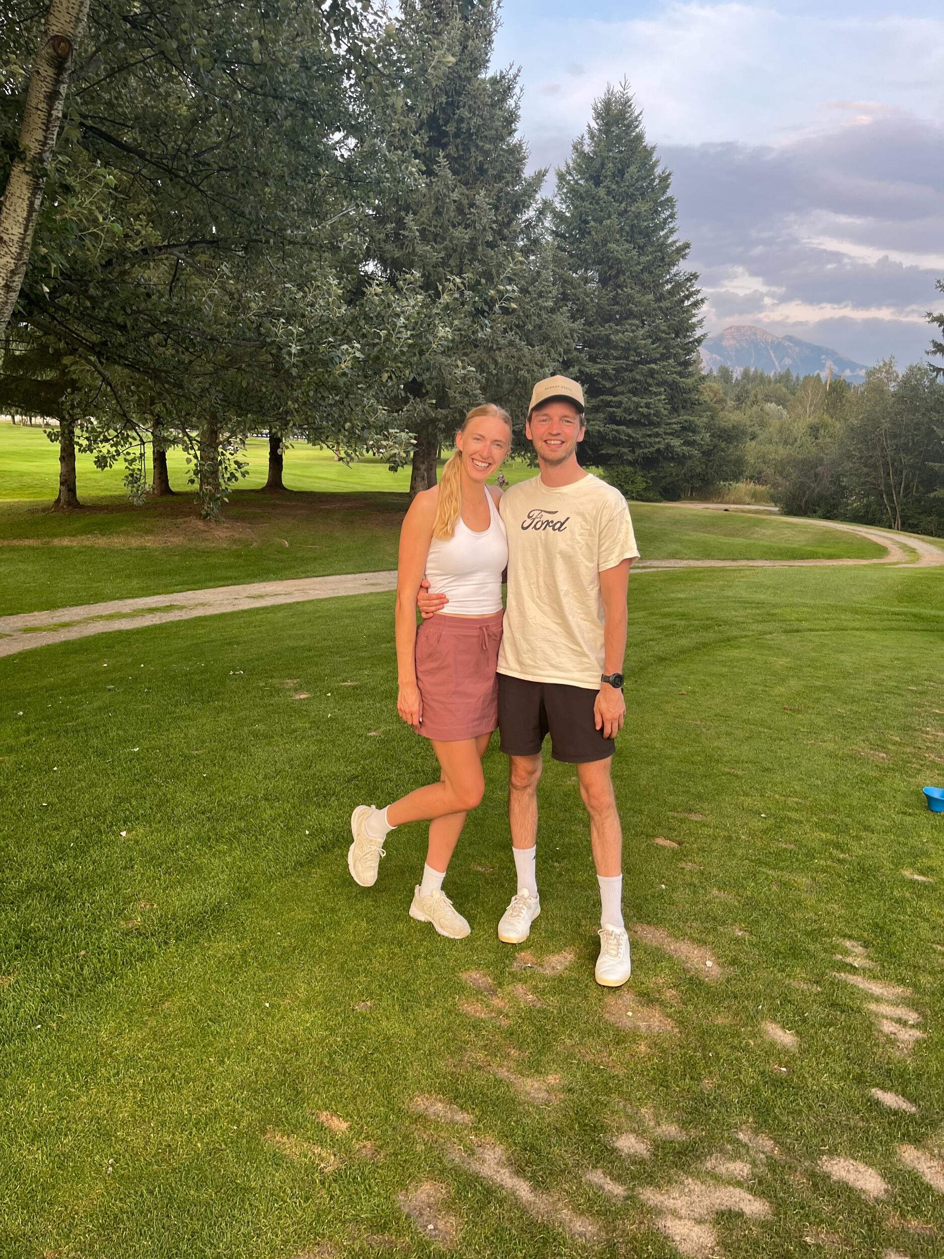 Golfing date 