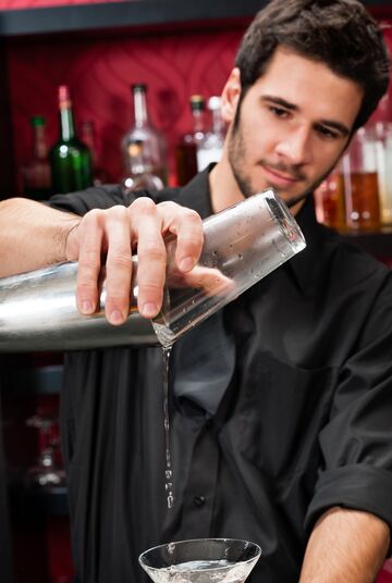 National Bartender Staffing - Bartender - San Francisco, CA - Hero Main