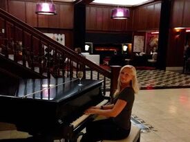 Sweet Caroline Entertainment - Ambient Pianist - Tampa, FL - Hero Gallery 4