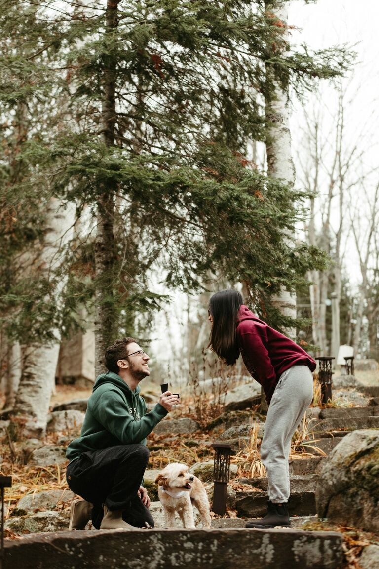 Adam went down on one knee to ask Tammy to be his wife! With Perogie's cameo apperance, Tammy had no choice but to say "Yes!" after 5 years together.
#PhanillyACowan
