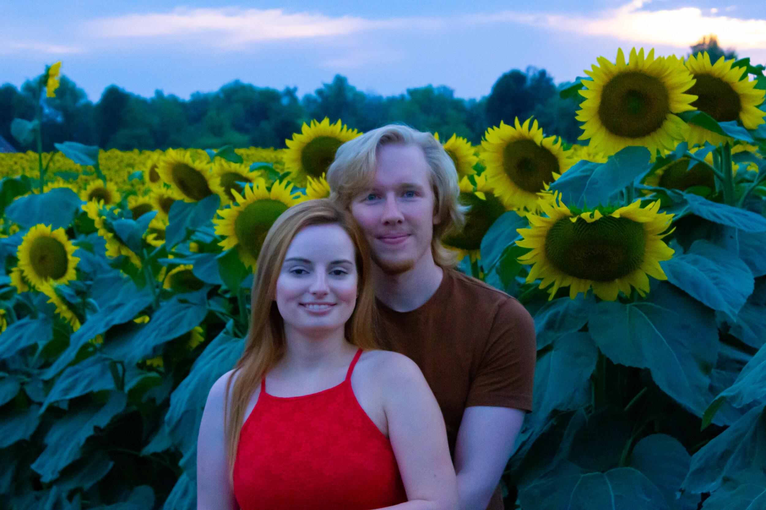 Together at Campbell's Cross Farm for a DIY sunflower photoshoot. The first of many years of this tradition.
