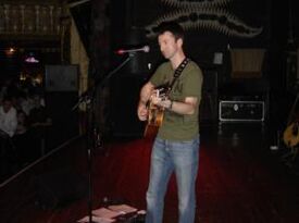 Gareth Woods - Acoustic Guitarist - Chicago, IL - Hero Gallery 3