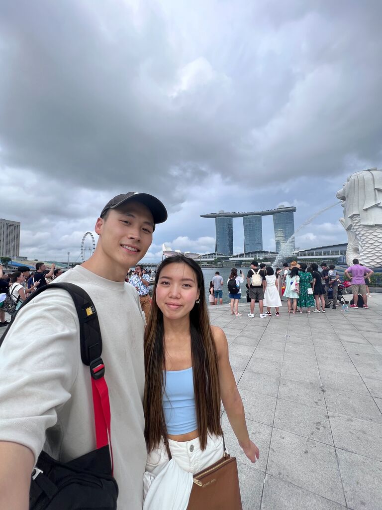 Merlion & Marina Bay Sands = Singapore