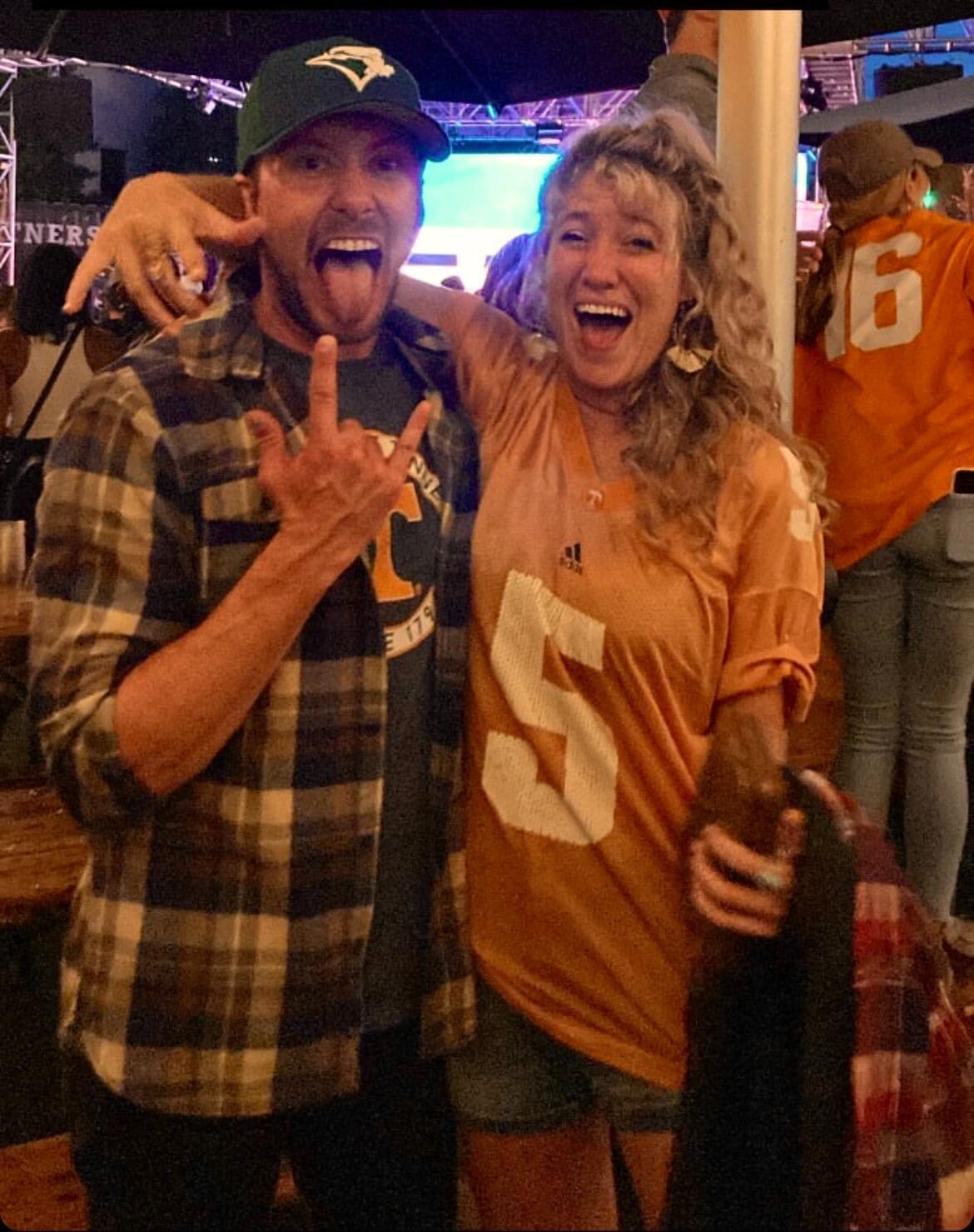 Cole becomes a Vols fan (UT beats bama first time in 15 years)