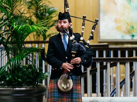 Duncan Moore - Bagpiper - Baltimore, MD - Hero Gallery 1