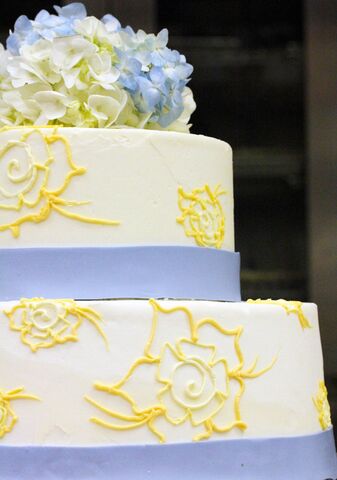 Buzz Bakery  Wedding Cakes  Alexandria  VA 