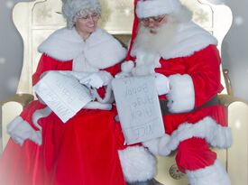 Santa Mike & Mrs Claus Tammi - Santa Claus - Phoenix, AZ - Hero Gallery 1
