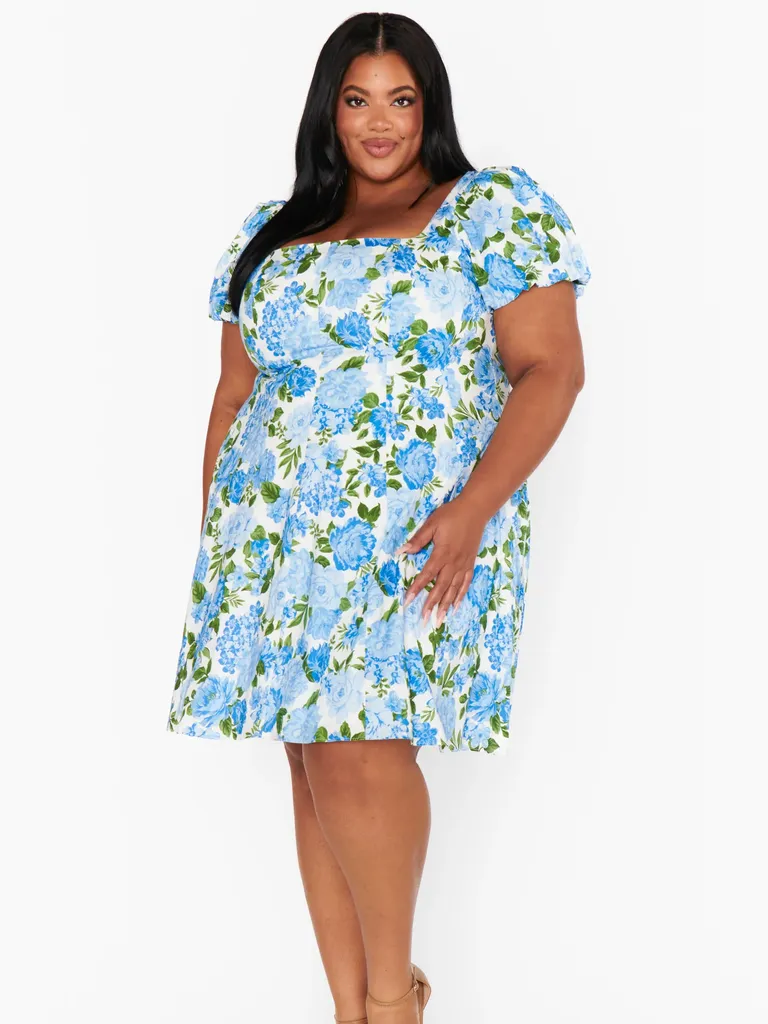 Simple but sweet  Plus size summer outfits, Plus size models, Plus size