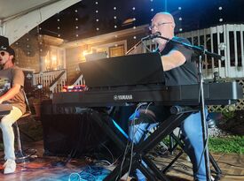 Greig Atkinson - Piano and Vocals - Singing Pianist - Westwood, NJ - Hero Gallery 4