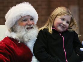 Santa Chicago - Real Bearded Macy's Santa - Santa Claus - Wilmette, IL - Hero Gallery 3