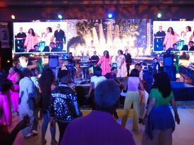Award-Winning Blast Band® DJ & Live Band Karaoke! - Karaoke Band - Duluth, GA - Hero Gallery 4