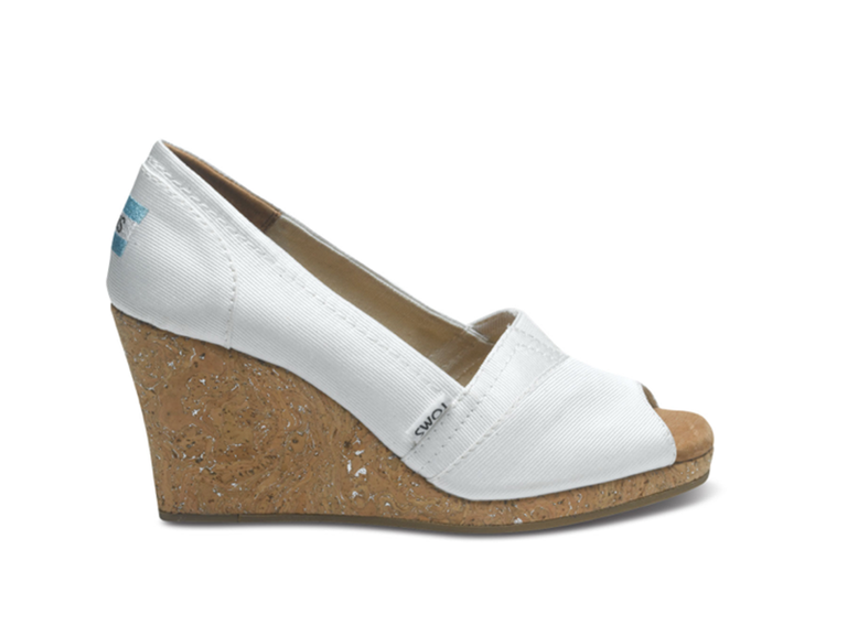 42 Best Wedding Wedges You Can Buy Now