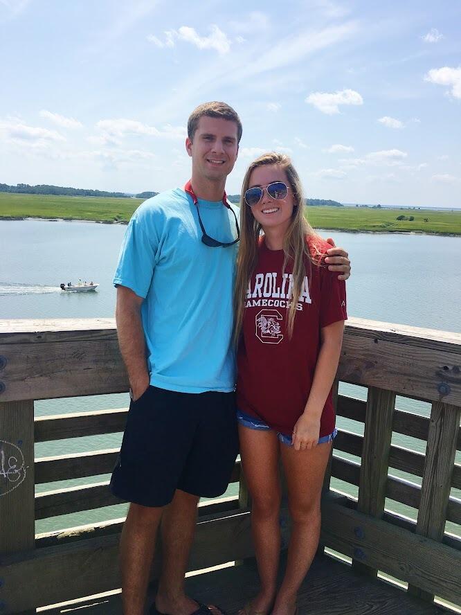 Austin visits Beaufort, SC and meets Zac's family for the first time. 