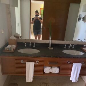 Gallery Photo 61