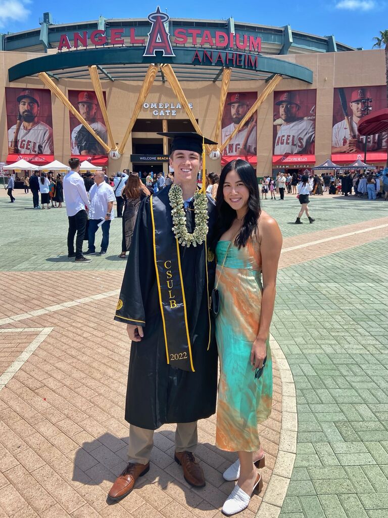 Justin graduates from CSULB with a Bachelor of Science in Mathematics with an option in Statistics!