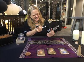 New Leaf Tarot - Event Fortune Tellers - Tarot Card Reader - Sunnyvale, CA - Hero Gallery 1
