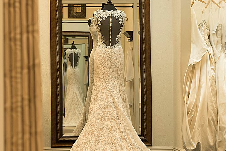 minerva's bridal outlet