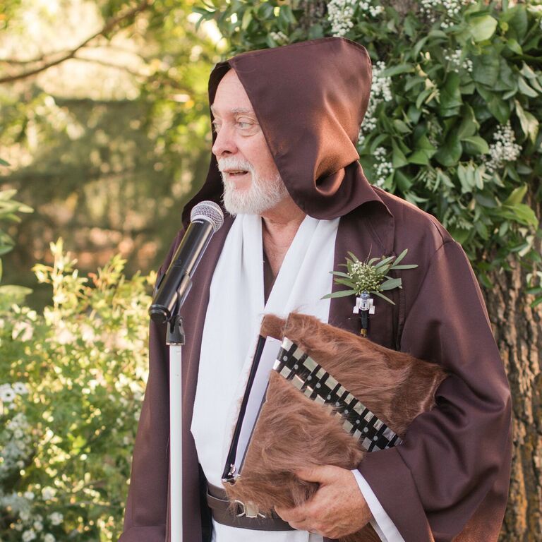 Wedding officiant dressed as Obi-Wan Kenobi from Star Wars