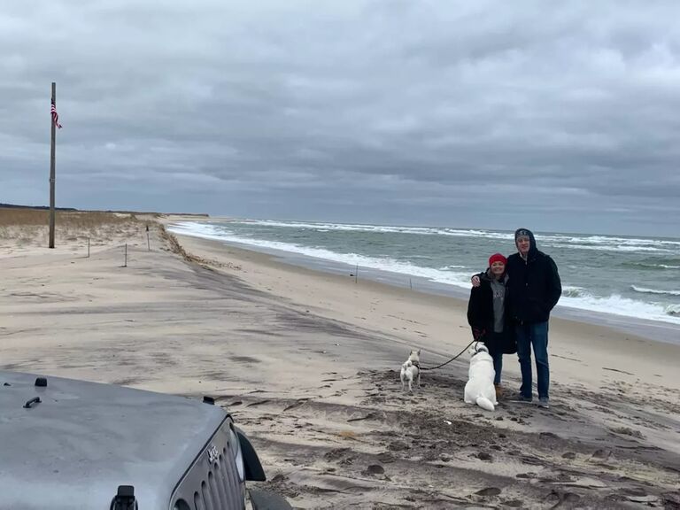Steve brings Sarah back out to Cape Cod to meet his parents.