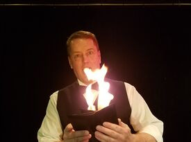 Magician Shawn Durham - Comedy Magician - Modesto, CA - Hero Gallery 1