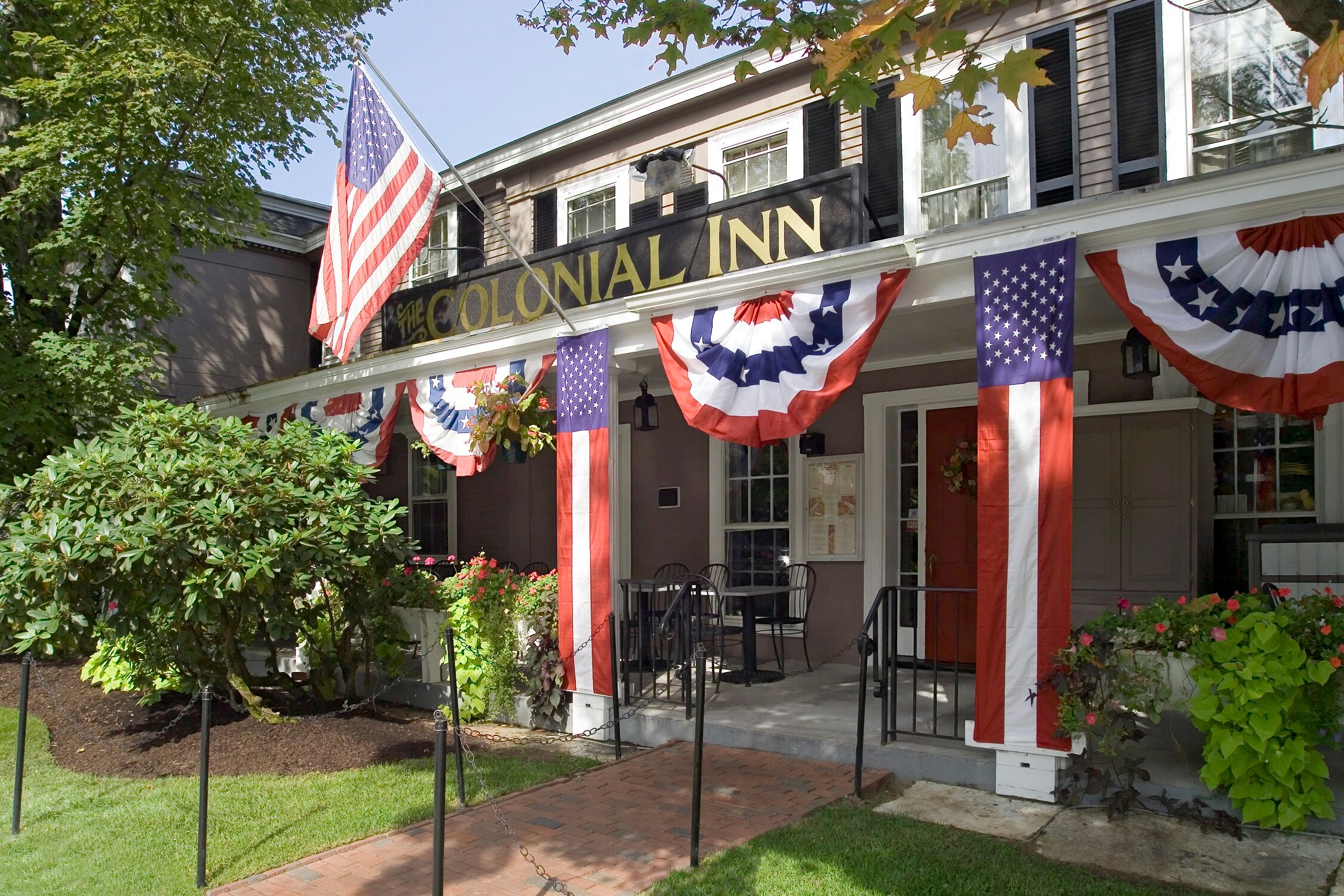 Concord's Colonial Inn | Reception Venues - The Knot