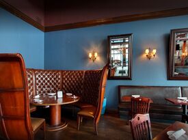 Dublin 4 Irish Pub and Cafe - Dining Room - Restaurant - Chicago, IL - Hero Gallery 3