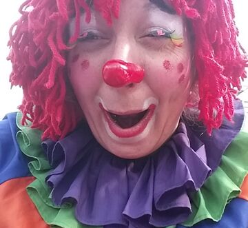 Ginger the Clown - Clown Cedar Rapids, IA - The Bash