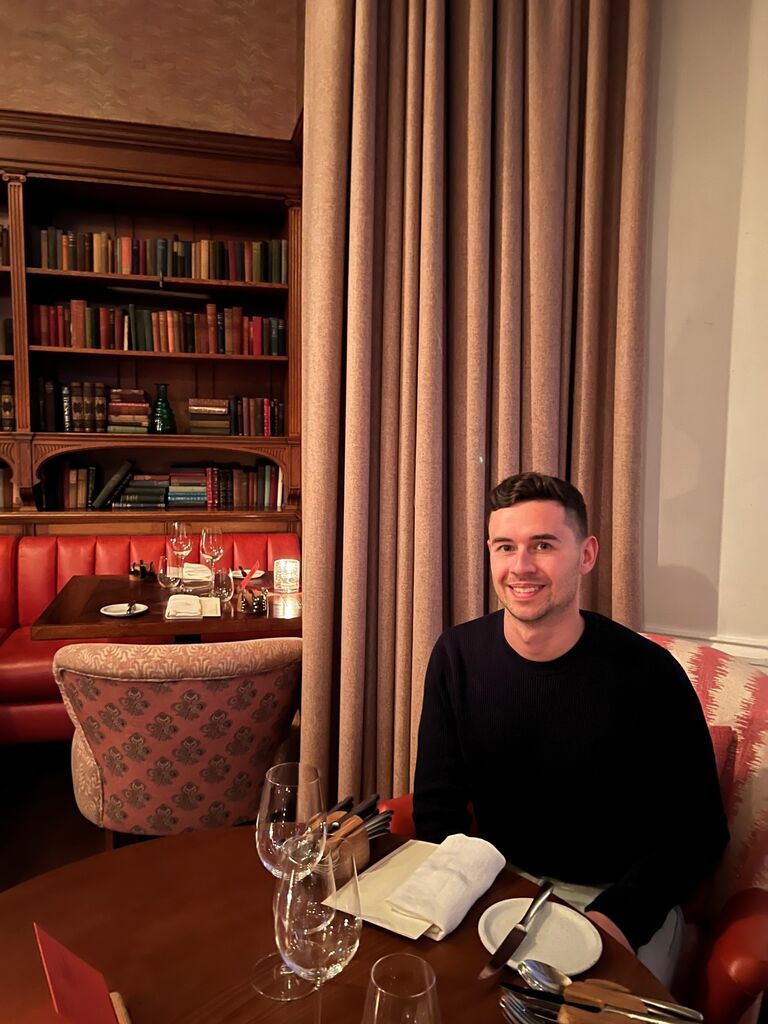 A instagram advert for a 'foodie staycation' caught Jess's attention and so she booked a surprise trip there as a belated 10 year anniversary celebration. This secret didn't last very long as the excitement was just too much. 
Here's Scott enjoying 'the best meal ever' in Peels restaurant at Hampton Manor. 