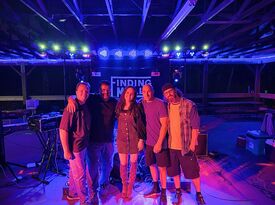 Finding Molly - Cover Band - Boston, MA - Hero Gallery 1