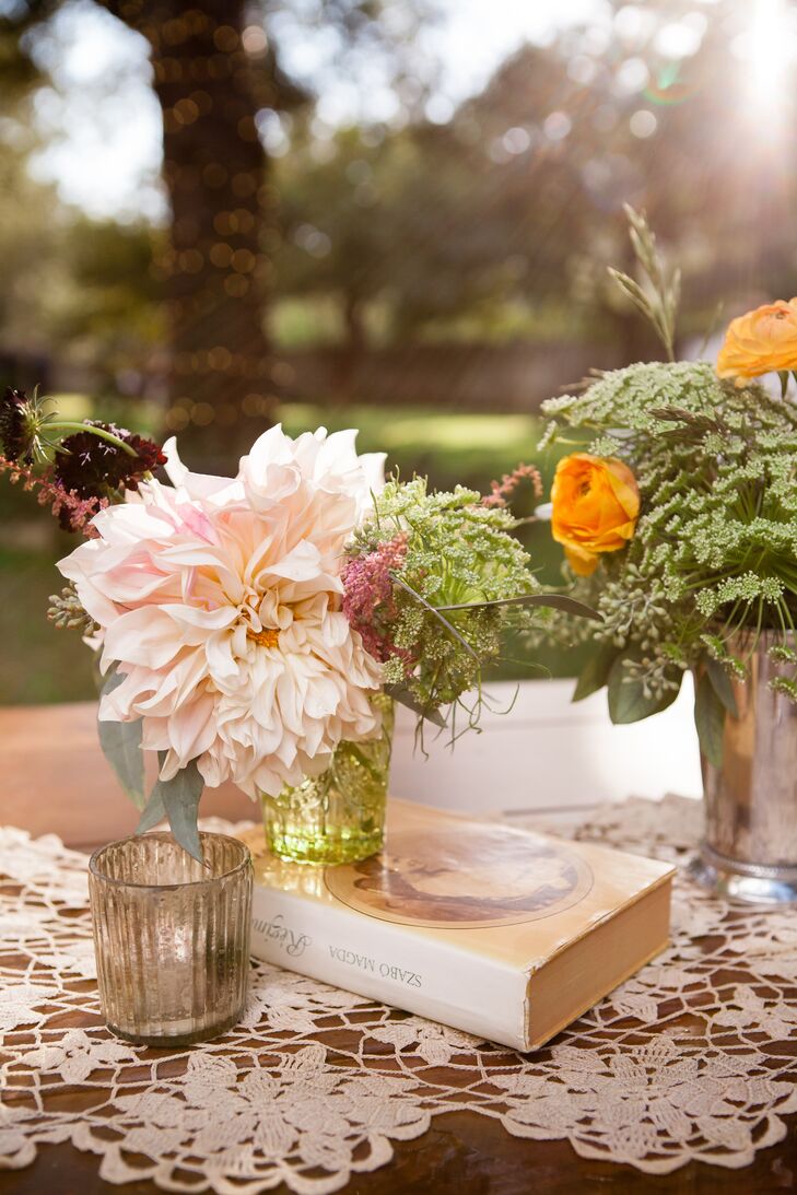 flower arrangement dahlia arrangements floral flowers theknot centerpieces favorite table