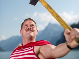 Mighty Mike - The Funniest Strongman - Circus Performer - Toronto, ON - Hero Gallery 2