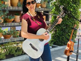 Chrissy (singer/ukulele/guitar) - Ukulele Player - Los Angeles, CA - Hero Gallery 2