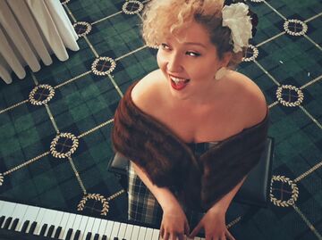 Marie Michele - Singing Pianist - New York City, NY - Hero Main