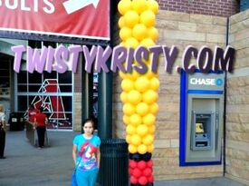Twisty Kristy - Balloon Twister - Chandler, AZ - Hero Gallery 1