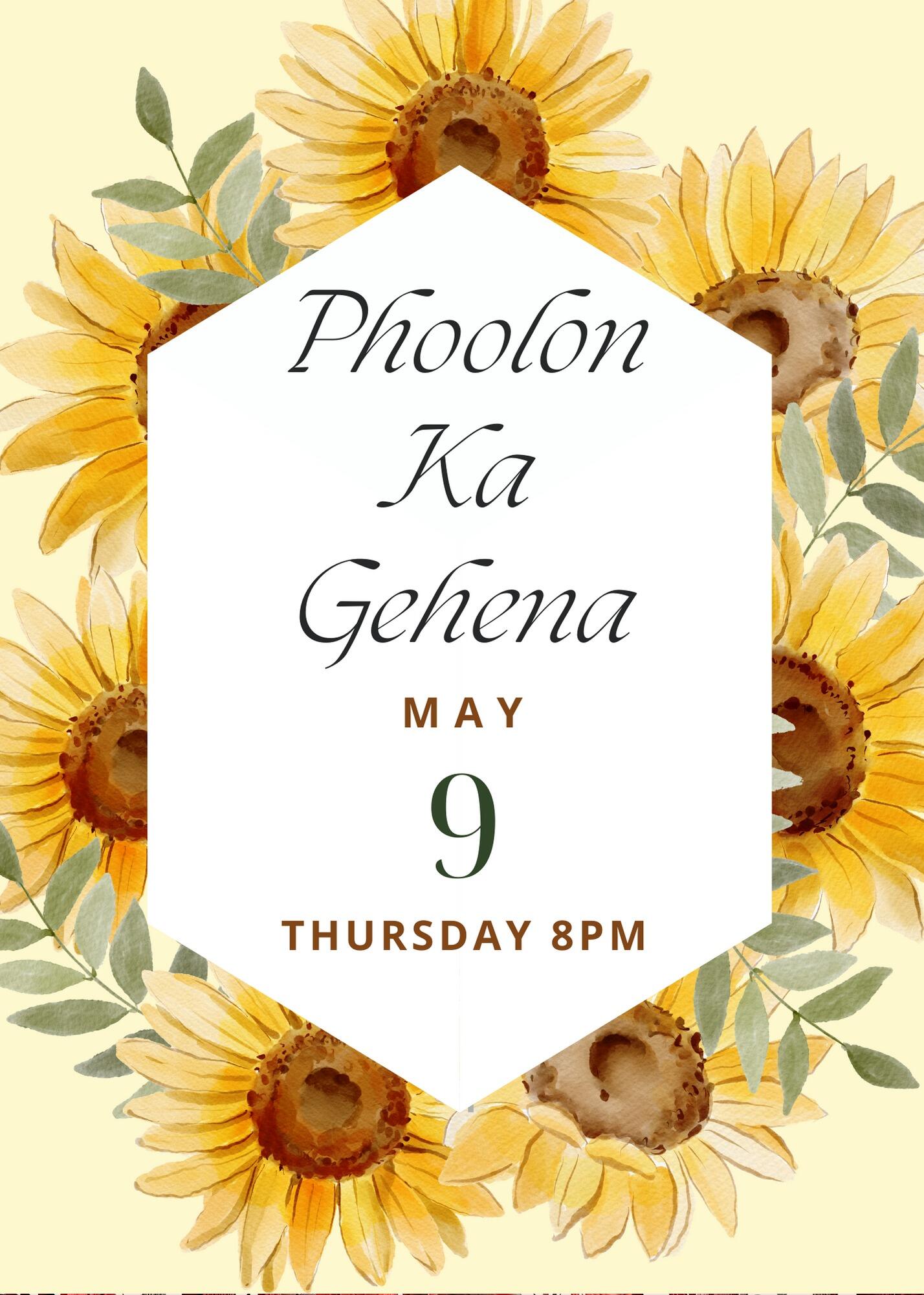 A floral affair under the stars where the bride is adorned in floral jewellery.

