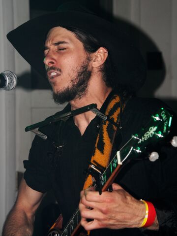 Banjo Andy - Guitarist - Hood River, OR - Hero Main