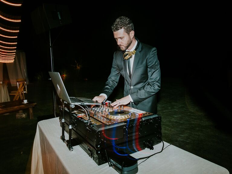 Who's That DJ? wedding DJ in Los Angeles, California