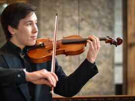 Isaac Daniel Eng - Violinist - Toronto, ON - Hero Gallery 1