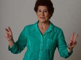 Lori Weiss - Comedian - North Hollywood, CA - Hero Gallery 3